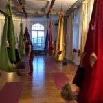 ... eine Yoga im Tuch-Stunde